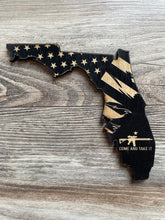 Load image into Gallery viewer, Florida Wood Sign, Florida Come and Take It Sign, Come and Take It, AR15, AR-15, Gonzales Flag, Florida State Flag, Wood Flag, Wood Decor