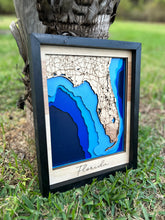Load image into Gallery viewer, Florida Map, Florida Gift, Custom Wood Map, Wood Map, Custom Multilayer Wood Lake City Map, Handmade Map of Florida, Florida Souvenir
